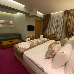 Won Plaza شقة فندقية